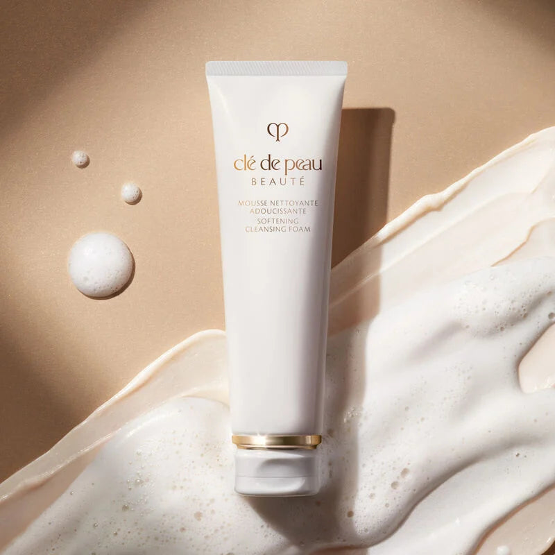 CLÉ DE PEAU BEAUTÉ Softening Cleansing Foam - 125ml