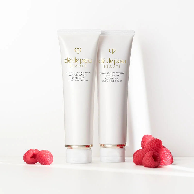 CLÉ DE PEAU BEAUTÉ Softening Cleansing Foam - 125ml