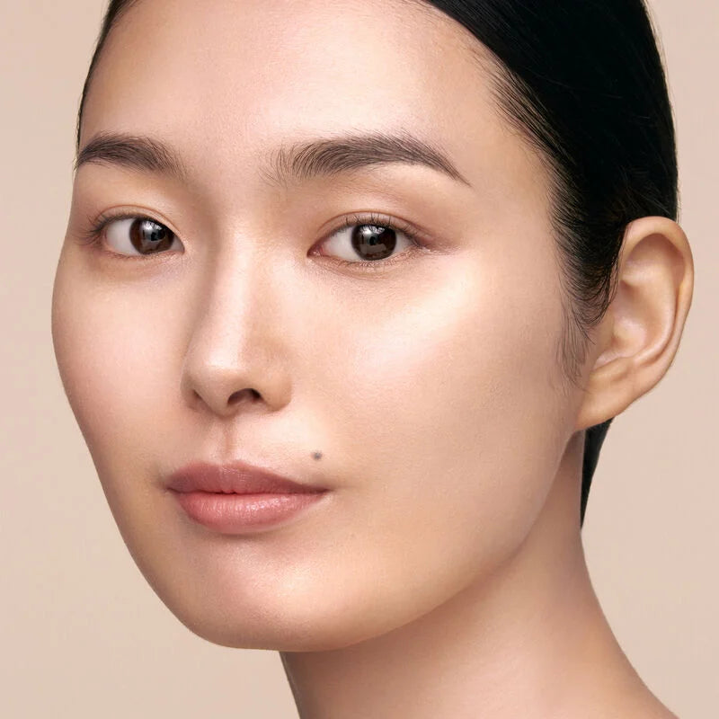 Radiant Cushion Foundation Dewy Refill- OC10