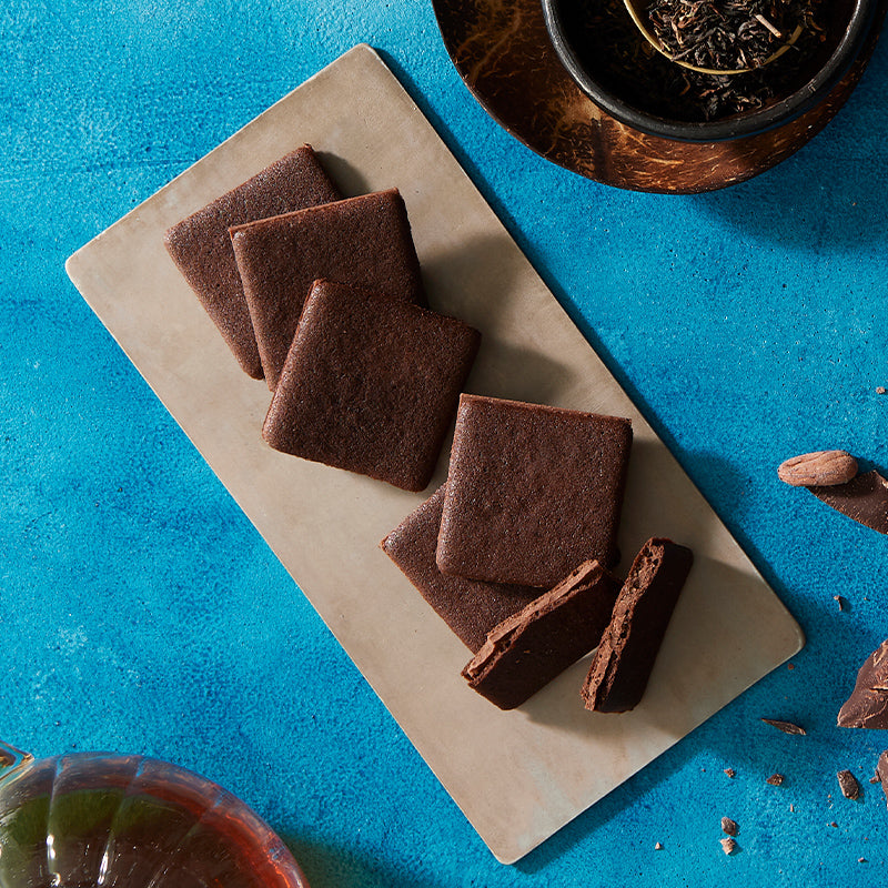 LeTAO Thé Noir – Black Tea Sandwich Cookies (9 Pieces)